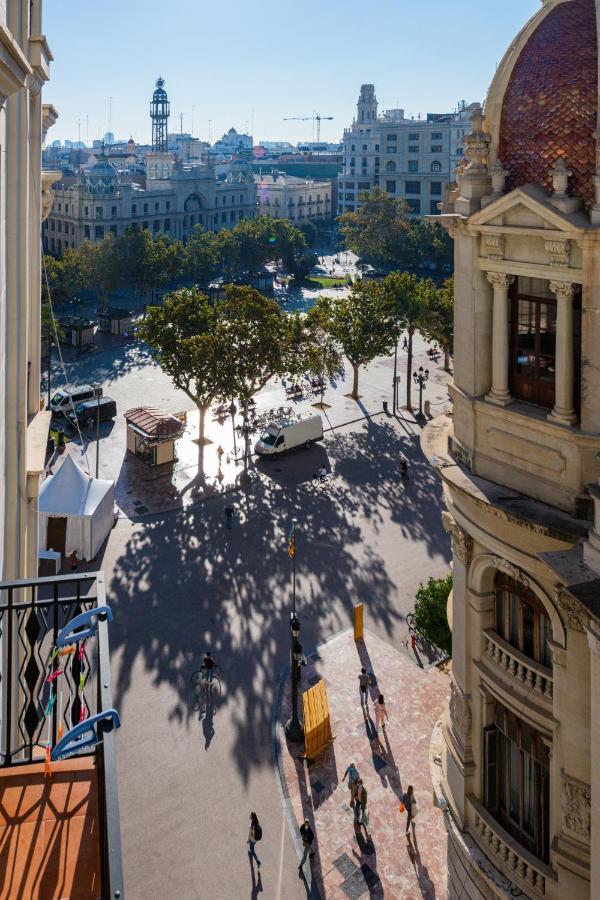 Ayuntamiento Panoramic Valence